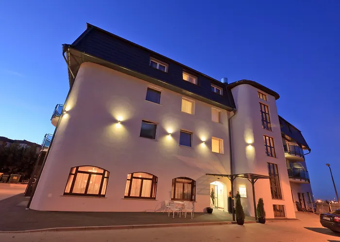 Amber Hotel