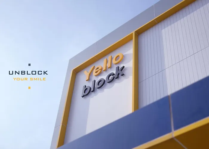 Yello Block Hotel
