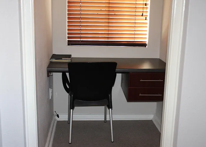 10 On Cape Self Catering Apartments