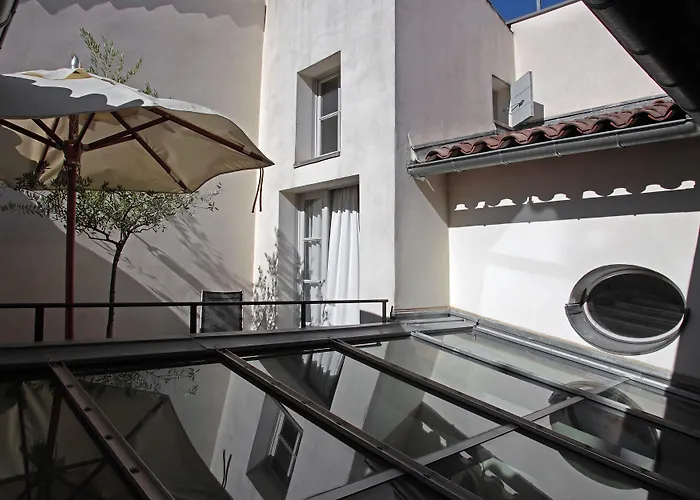 La Maison Sur La Sorgue - Esprit De France