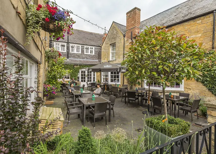 The White Hart Royal, Moreton-In-Marsh, Cotswolds - The Coaching Inn Group