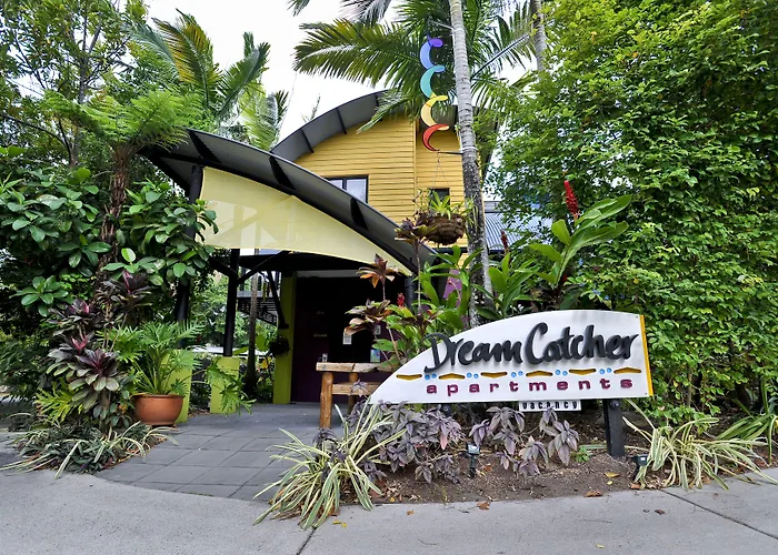 Dreamcatcher Beach-Side Apartments Port Douglas