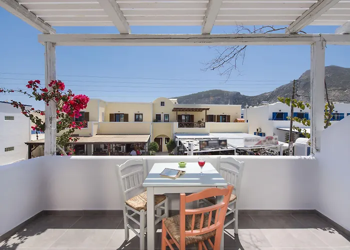 Nissia Beach Apartments & Suites