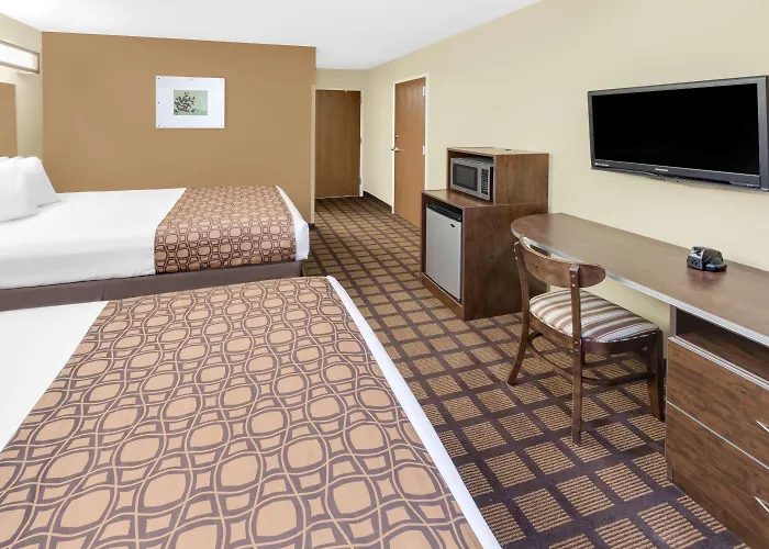 Microtel Inn & Suites By Wyndham Ozark