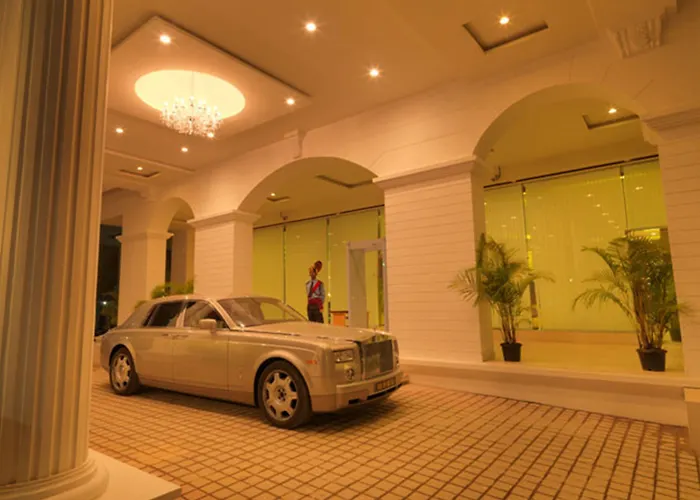Royal Orchid Central, Shimoga