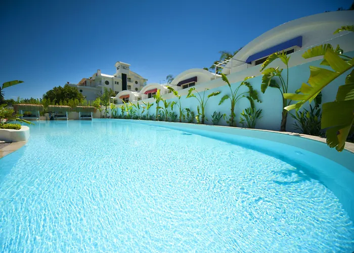 Yacht Classic Hotel - Boutique Class
