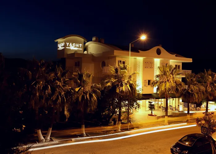 Yacht Classic Hotel - Boutique Class