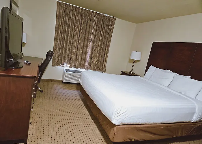 Cobblestone Inn & Suites - Bloomfield