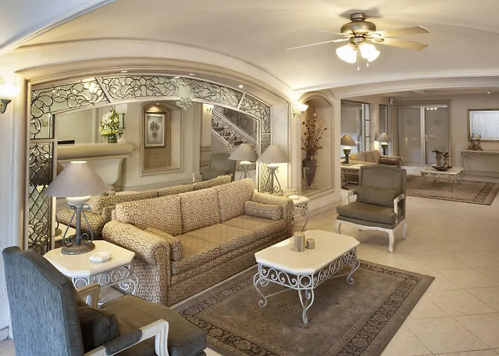 Hotel & Suites Quinta Magna