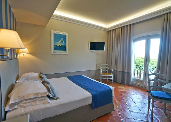 La Bastide Du Port - Hotel De Charme