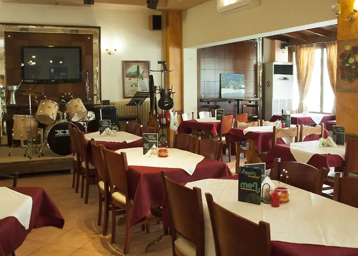 Stavrodromi Hotel