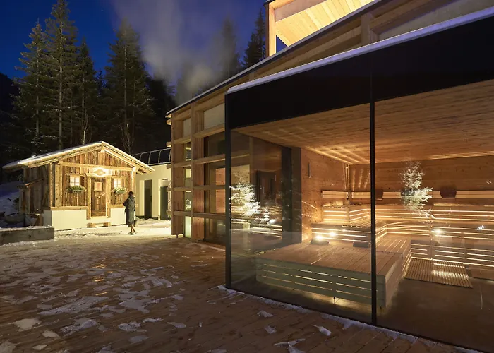 Hotel Cristallo - Wellness Mountain Living