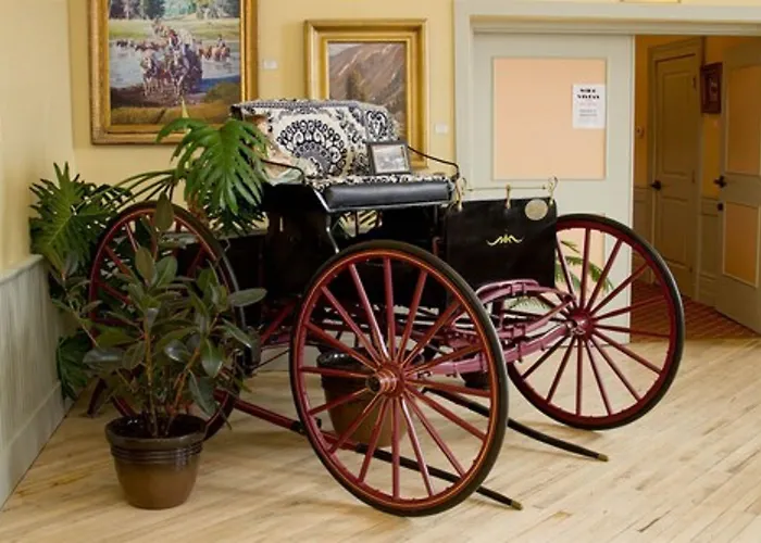 Windsor Hotel & Restaurant