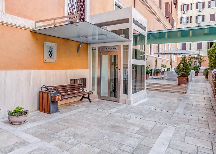 Hotel Domus Carmelitana Roma