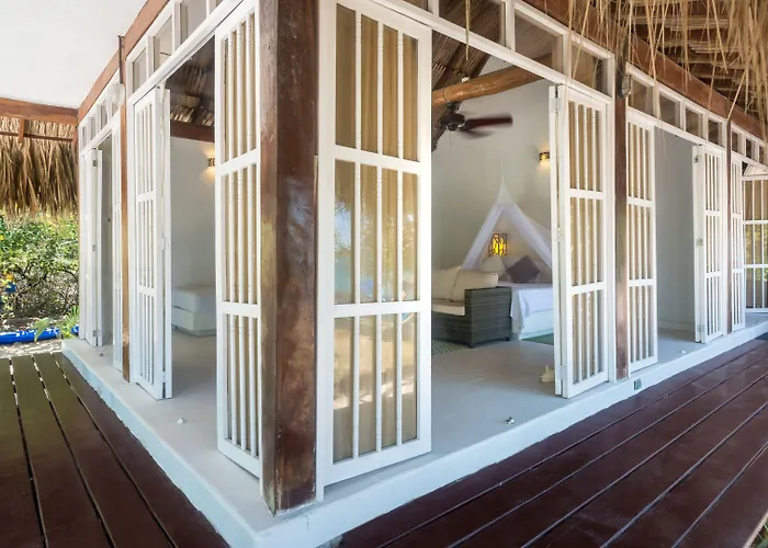 Hotel Coralina Island
