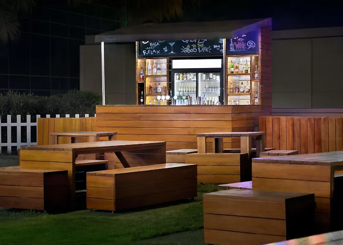 Mövenpick Hotel Jumeirah Beach