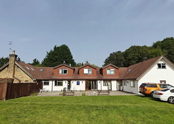 Little Foxes Hotel & Gatwick Airport Parking