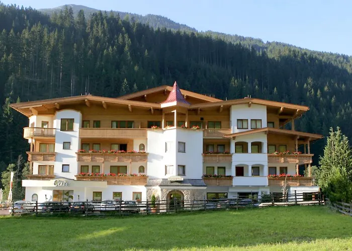 Natur-&Wanderhotel Tuxertal