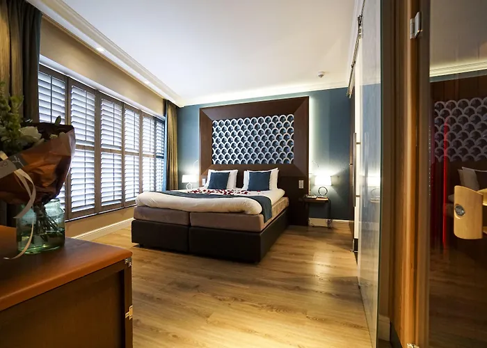 Hotel Dux