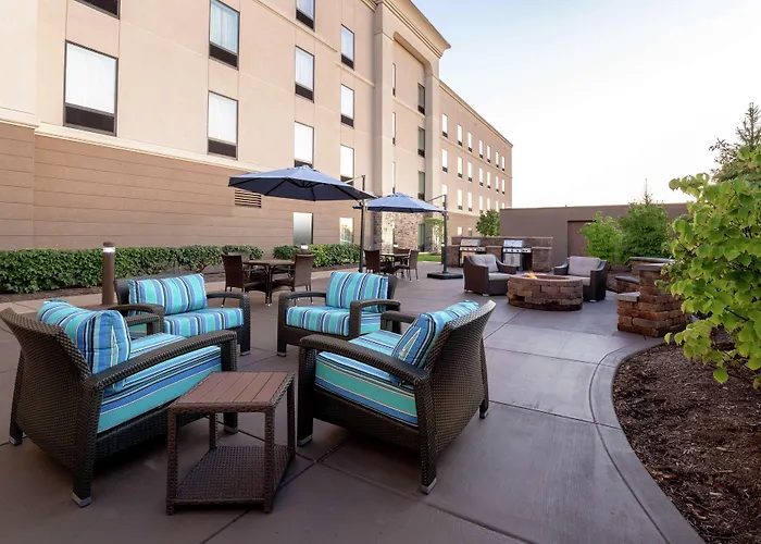 Hampton Inn & Suites Wheeling - The Highlands