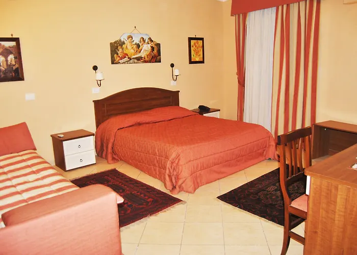 Greta Rooms Hotel