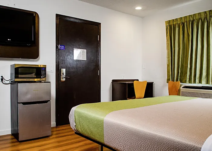Motel 6-Modesto, Ca - Downtown
