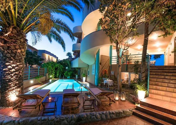 Seafalios-Beach Front Apt