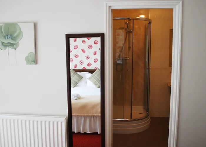 Fox & Hound Hotel