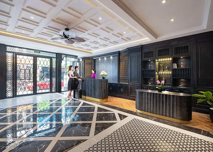 Royal Hotel