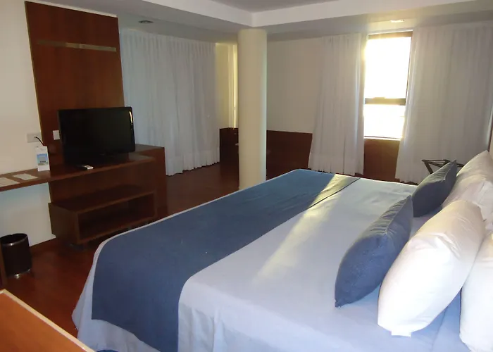 Puerto Amarras Hotel & Suites