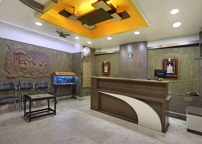 Mannars Deluxe Lodge