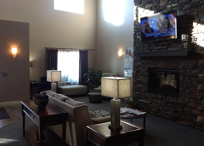 Grandstay Hotel & Suites Thief River Falls