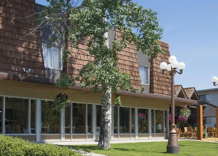Maligne Lodge