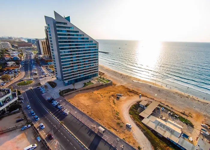 Herbert Samuel Okeanos Suites Herzilya