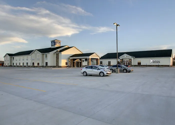 Cobblestone Hotel & Suites - Broken Bow