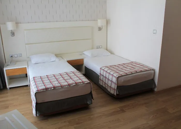 Yunus Beach Hotel