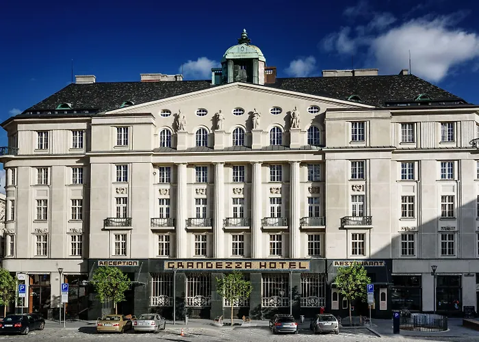 Grandezza Hotel Luxury Palace