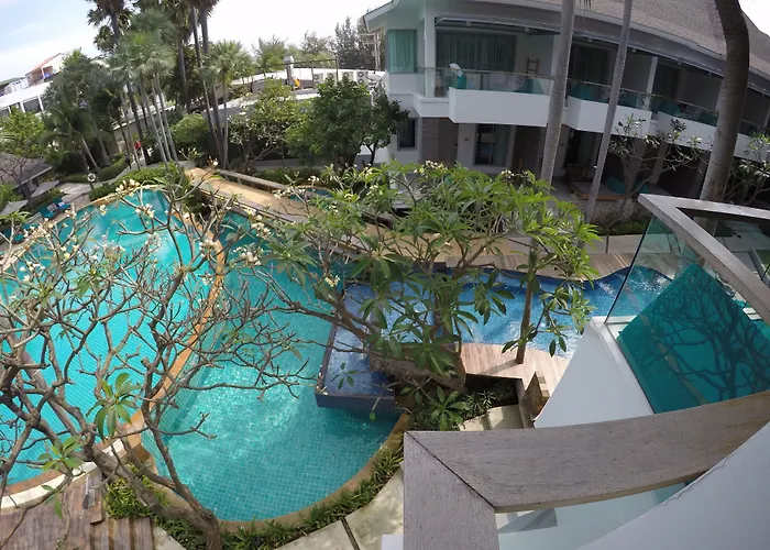 Bann Pantai Resort