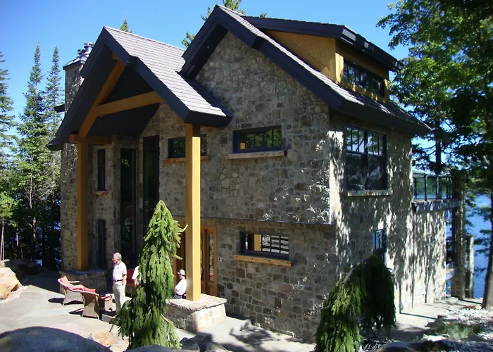 Gite Et Atelier De L'Artiste Peintre Paysagiste Canadien Gordon Harrison