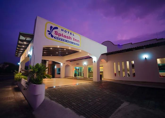 Splash Inn Nuevo Vallarta & Parque Acuatico