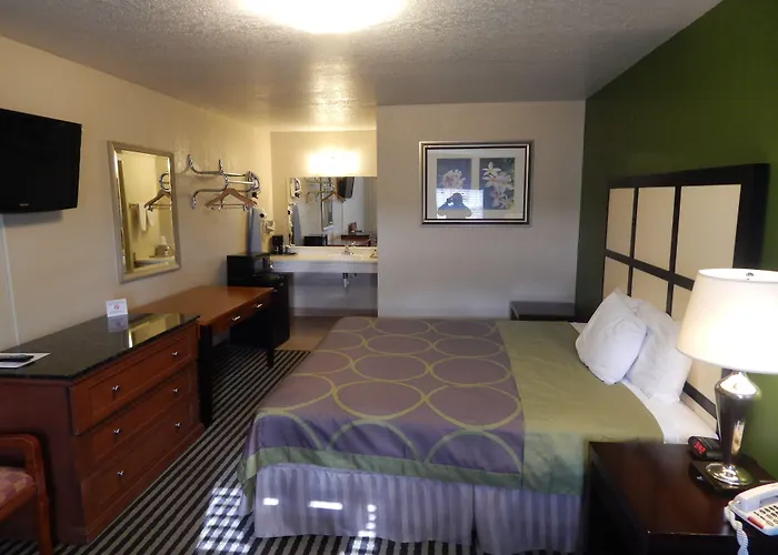 Fort Davis Inn & Rv Park