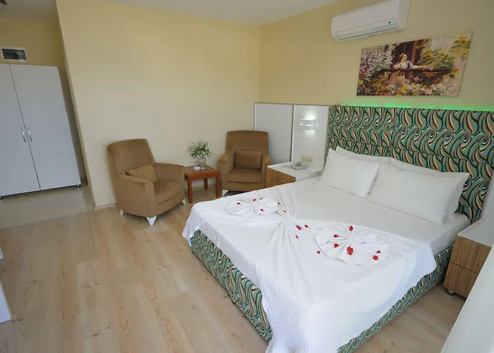 Twins Hotel Cesme