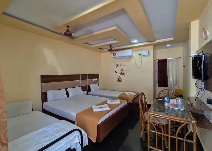 Sri Murugan Beach Paradise Hotel