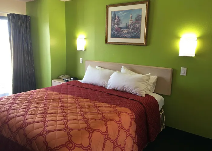 California Inn Hotel And Suites Adelanto Us 395