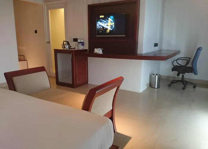 Diana Heights Luxury Hotel