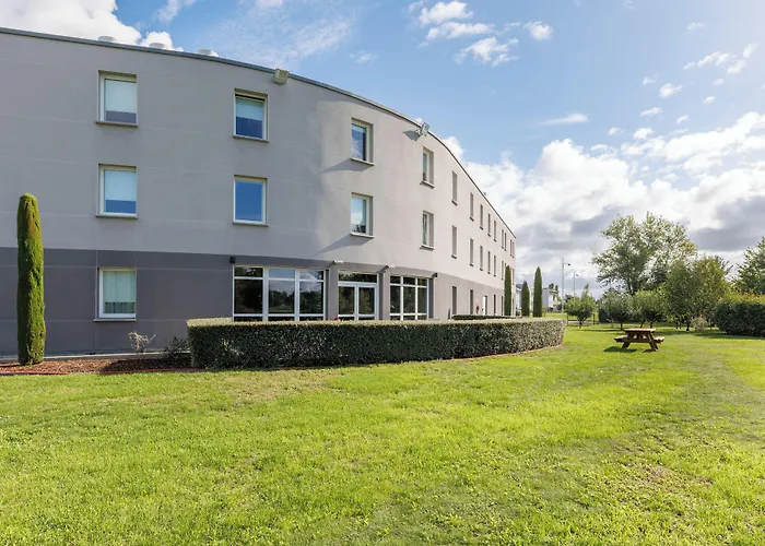 B&B Hotel Clermont-Ferrand Nord Riom