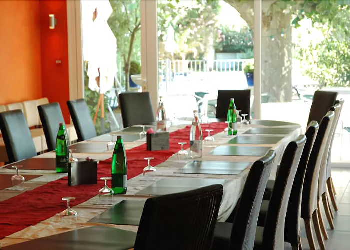 Logis Le Printemps Hotel Restaurant - Montelimar