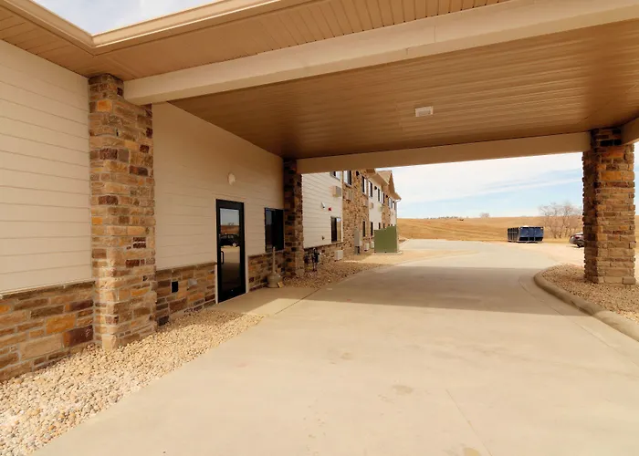 Cobblestone Inn & Suites - Denison | Oak Ridge