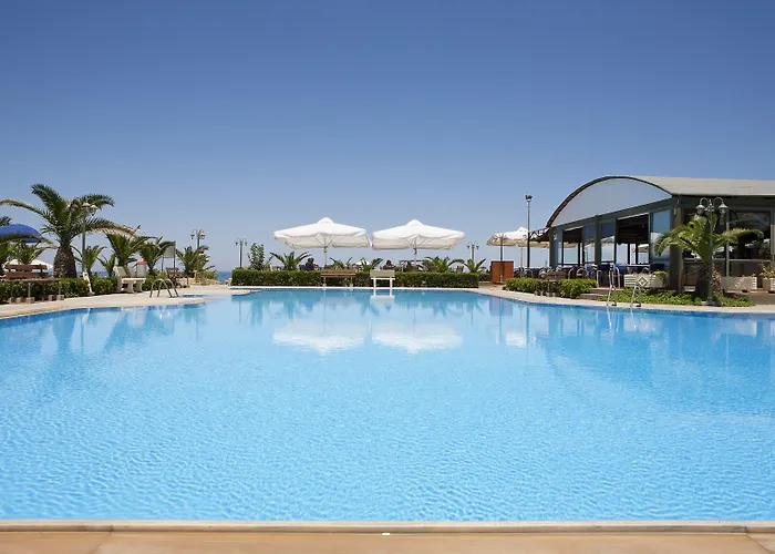 Marinos Beach Hotel