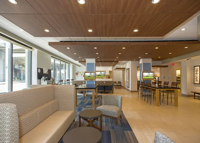 Holiday Inn Express & Suites Pittsburgh North Shore By Ihg